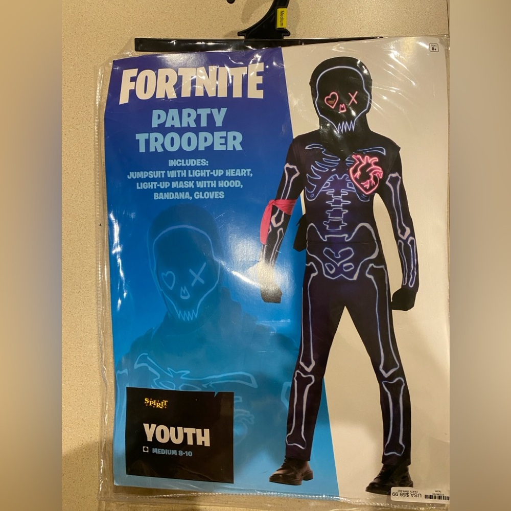 Costume fortnight